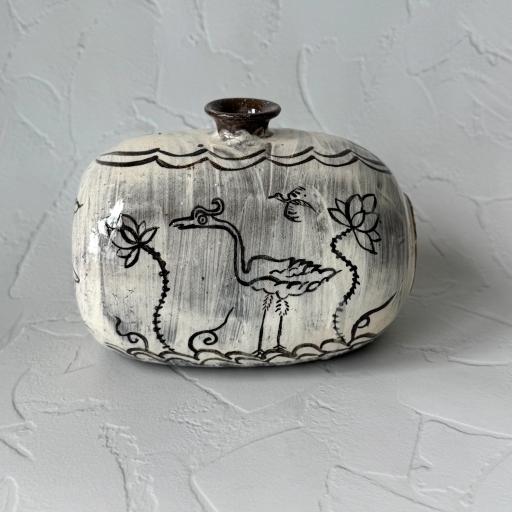 The Most Korean Ceramic: The Playful and Expressive Beauty of Buncheong&nbsp;(분청사기)